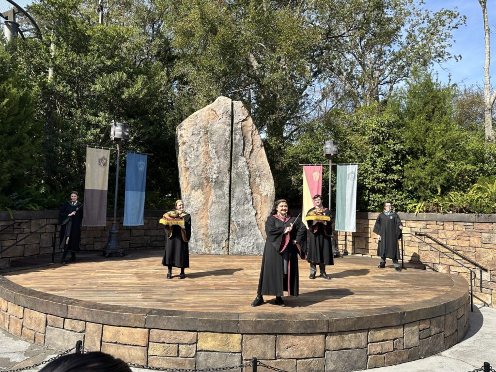 Frog Choir, Hogsmeade Stage,Wizarding World of Harry Potter, Islands of Adventure