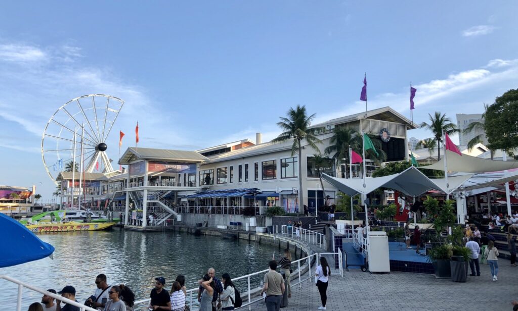 Bayfront Marketplace Plaza