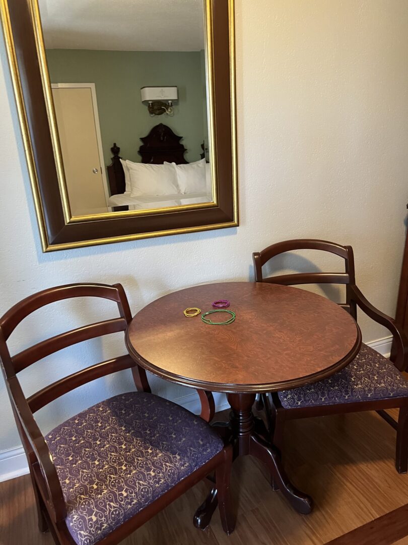 Guest room at Port Orleans French Quarter