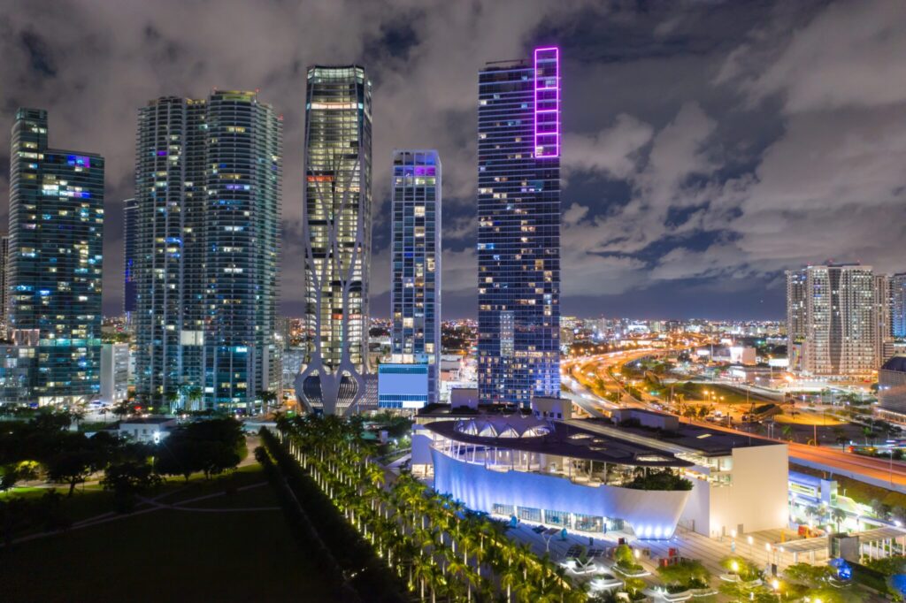 Exploring Miami at night, skyline photograph