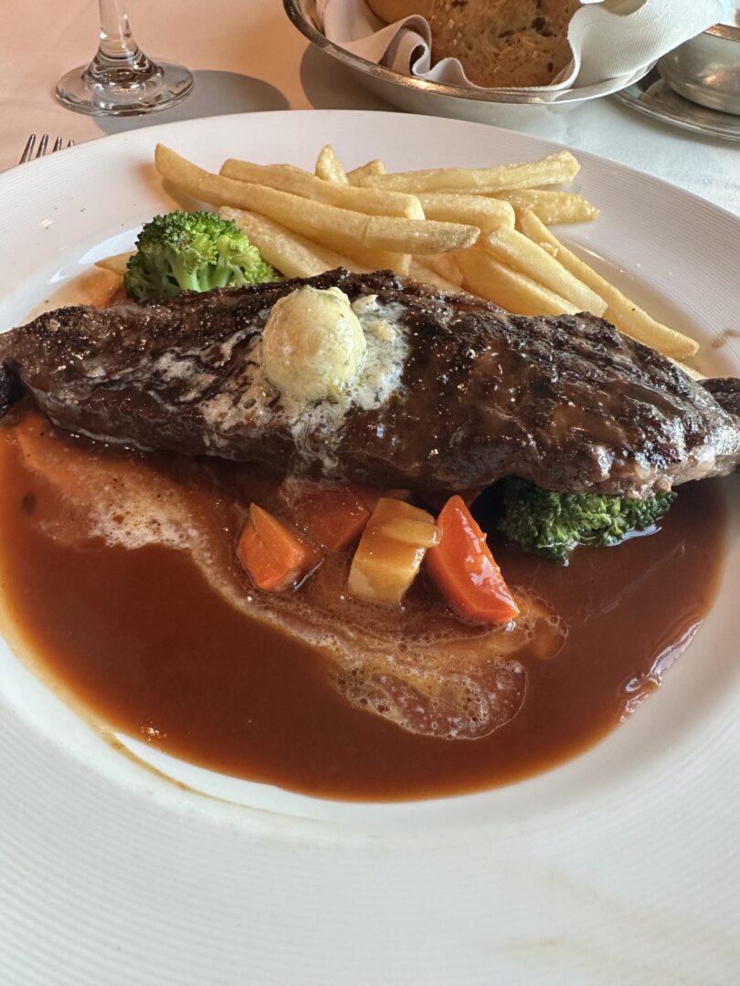 Alaskan cruise - dining
